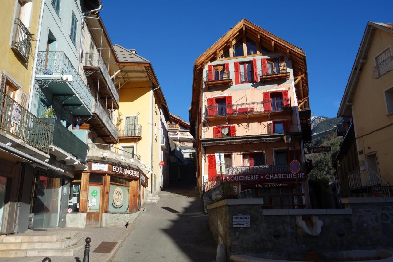 Chez Petit Louis- Appart Centre Ville Jusqu'A 6 Personnes Briancon  Ngoại thất bức ảnh